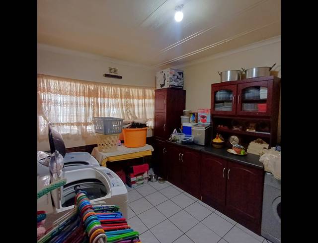 6 BEDROOM HOUSE FOR SALE IN MEYERTON SOUTH